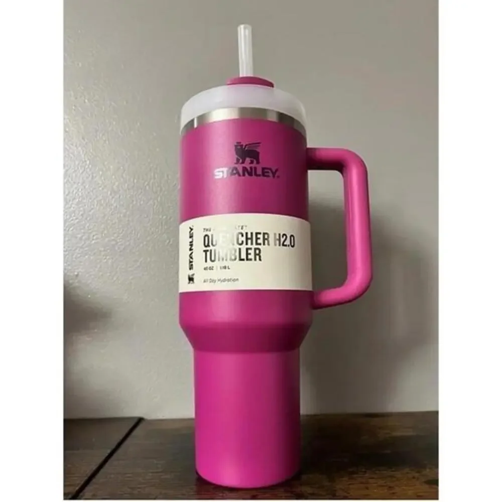 Stanley Quencher H2.0 FlowState 40oz Tumbler Fuchsia Pink NWT - Picture 1 of 8
